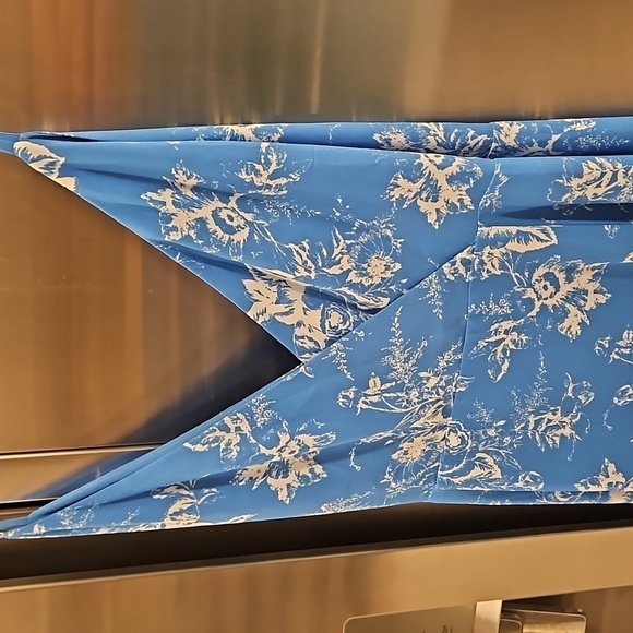 💕WAYF💕 The Angelina Floral Wrap Gown ~ Ocean Etoile Floral Print Medium M NWOT - Picture 11 of 15